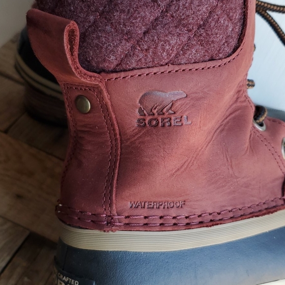 Sorel waterproof boots - Picture 6 of 9